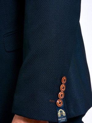 Close up diamond fabric_marc Darcy Max navy suit