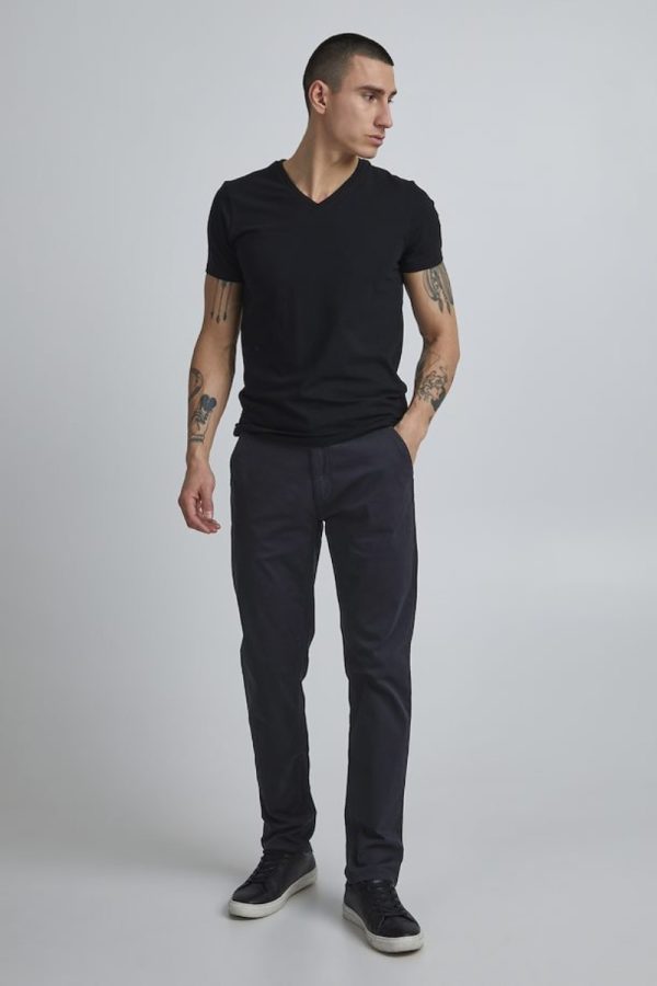 Navy pants outfit