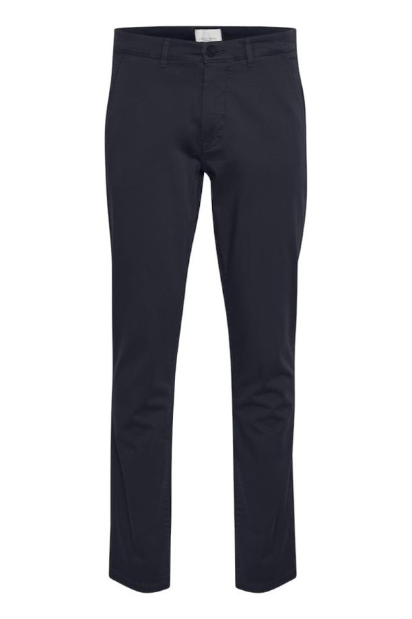 Full Shot navy chino