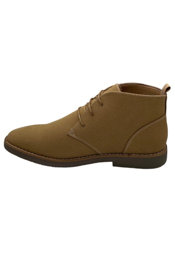 Men's tan desert boot