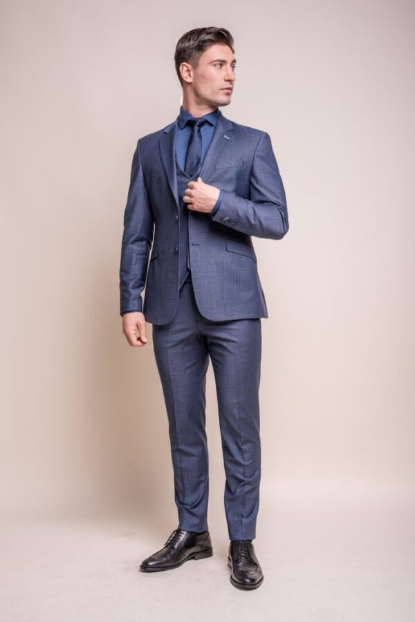 House of Cavani Bond Navy Check 3 Piece Suit