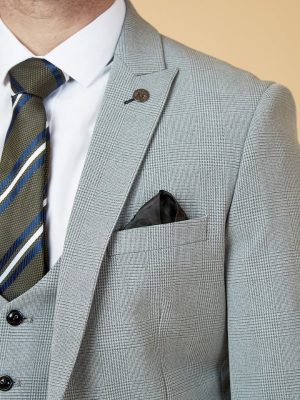 Check suit from Marc Darcy