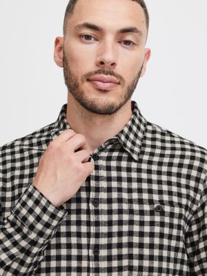 Men's regular fit casual check shirt